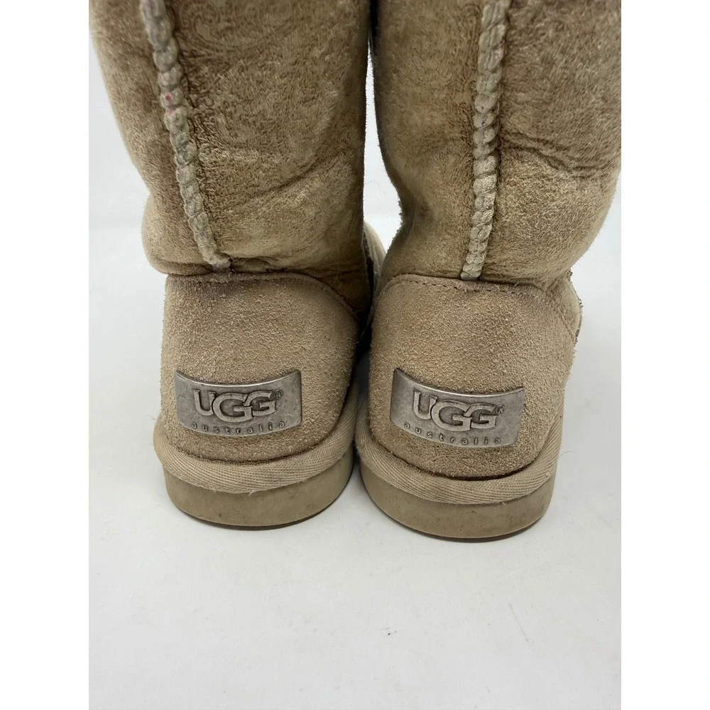 UGG Australia Classic Short 5831 Sand Tan Suede Sheepskin Boots Womens 6